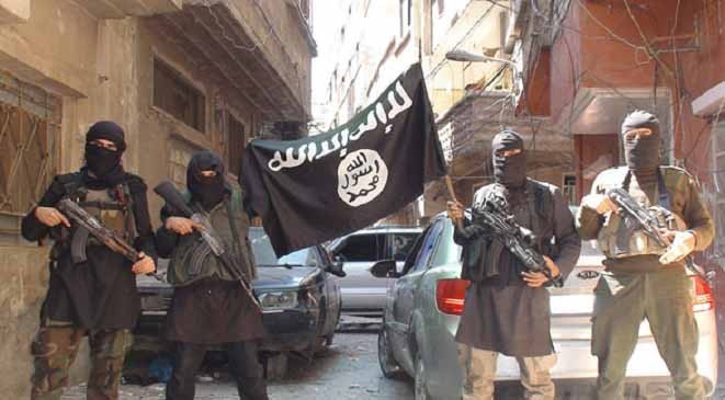 "داعش" يصادر كتباً دراسية من طلاب مخيم اليرموك 