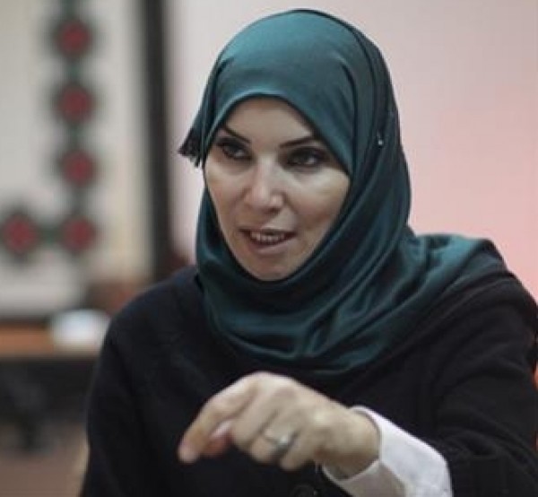 جليلة دحلان تصل غزة عبر "إيرز"