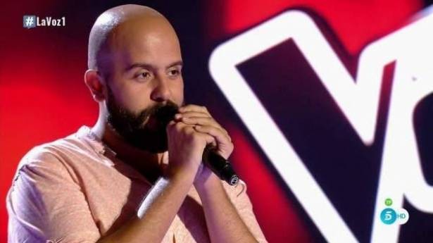 أسرار جديدة تُكشف عن اللبناني أديب صايغ الذي سحر لجنة the voice اسبانيا