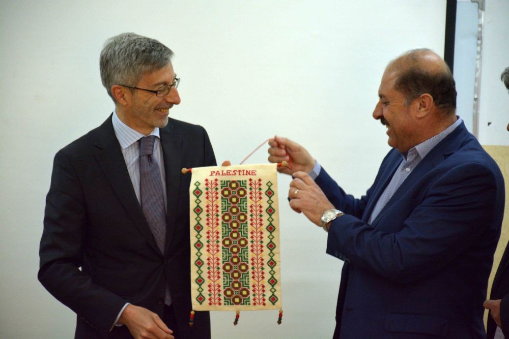 القنصل الفرنسي: السلام يواجه خطراً كبيراً نتيجة تسارع الاستيطان