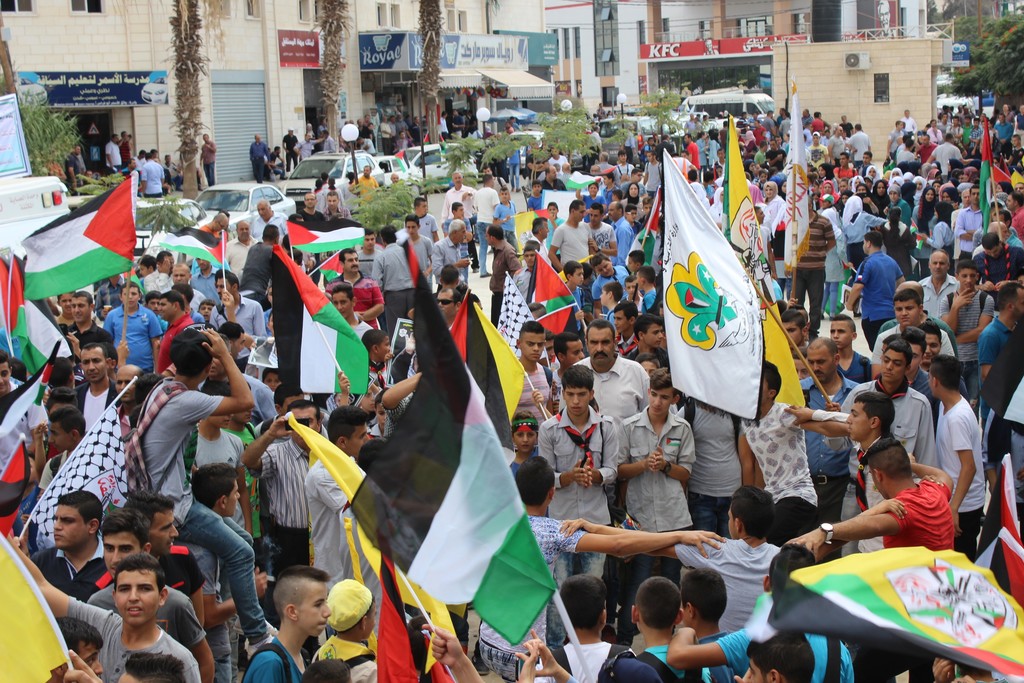 وقفة بجنين تؤكد على مواصلة فعاليات حماية القدس المحتلة