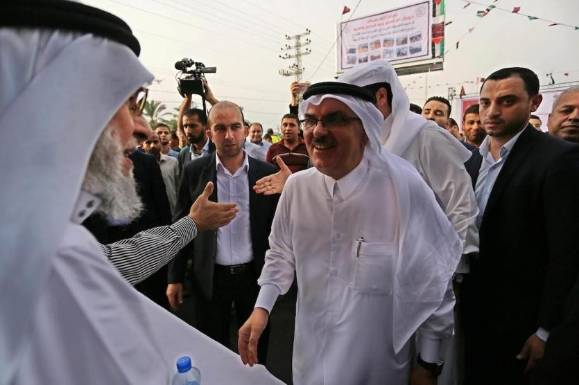 ارتياح إسرائيلي من آلية إدخال المنحة القطرية.. و"العمادي" يُعلن صرف 100 دولار للأسر الفقيرة