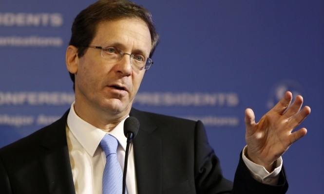 منظمة بريطانية ترفع مذكرة توقيف بحق رئيس دولة الاحتلال هرتسوغ