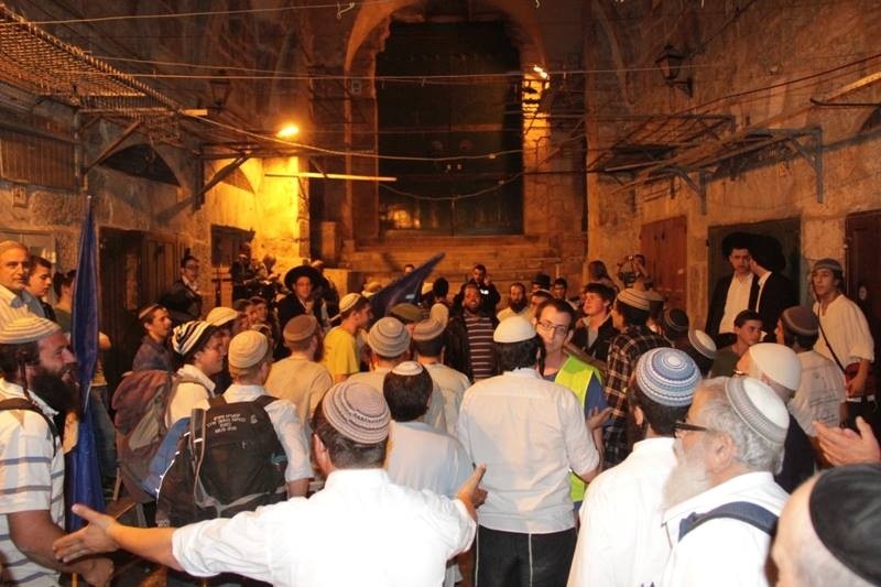 مستوطنون يعربدون في القدس القديمة