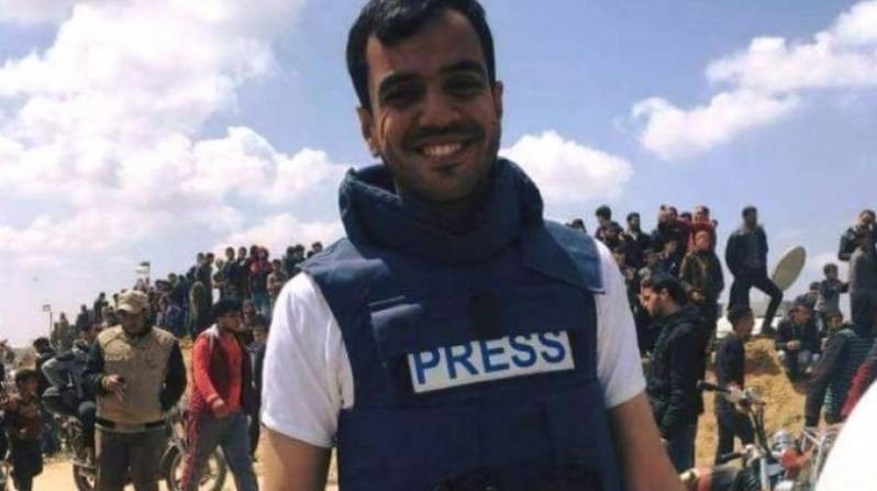وقفة احتجاجية بالضفة تنديدًا بإعدام الاحتلال للزميل الصحفي "مرتجى"
