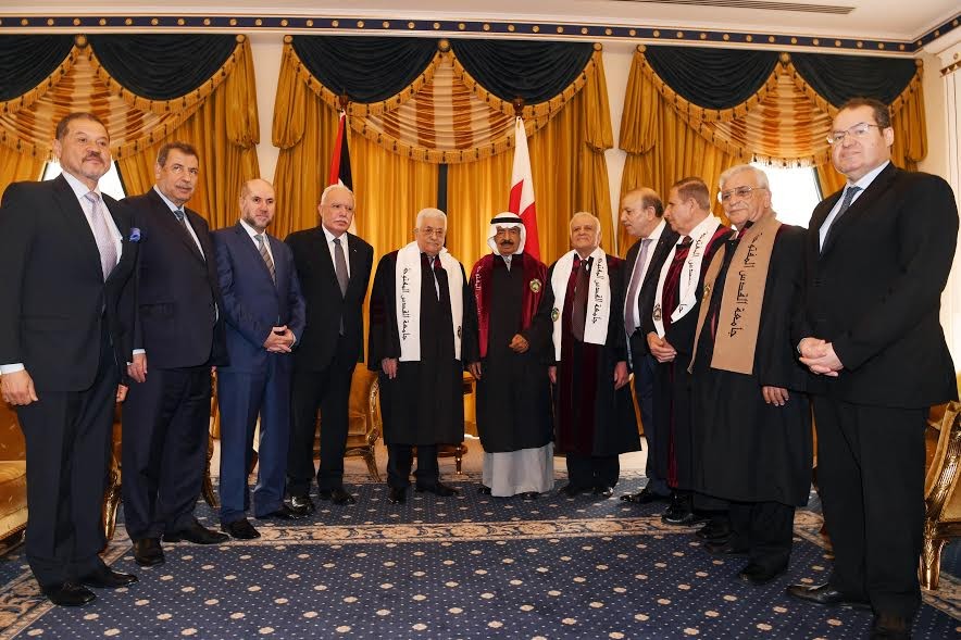 بحضور الرئيس..القدس المفتوحة تمنح رئيس الوزراء البحريني الدكتوراه الفخرية
