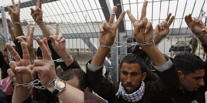 مسؤولون كبار في جنوب إفريقيا يضربون يوماً واحداً تضامناً مع الأسرى