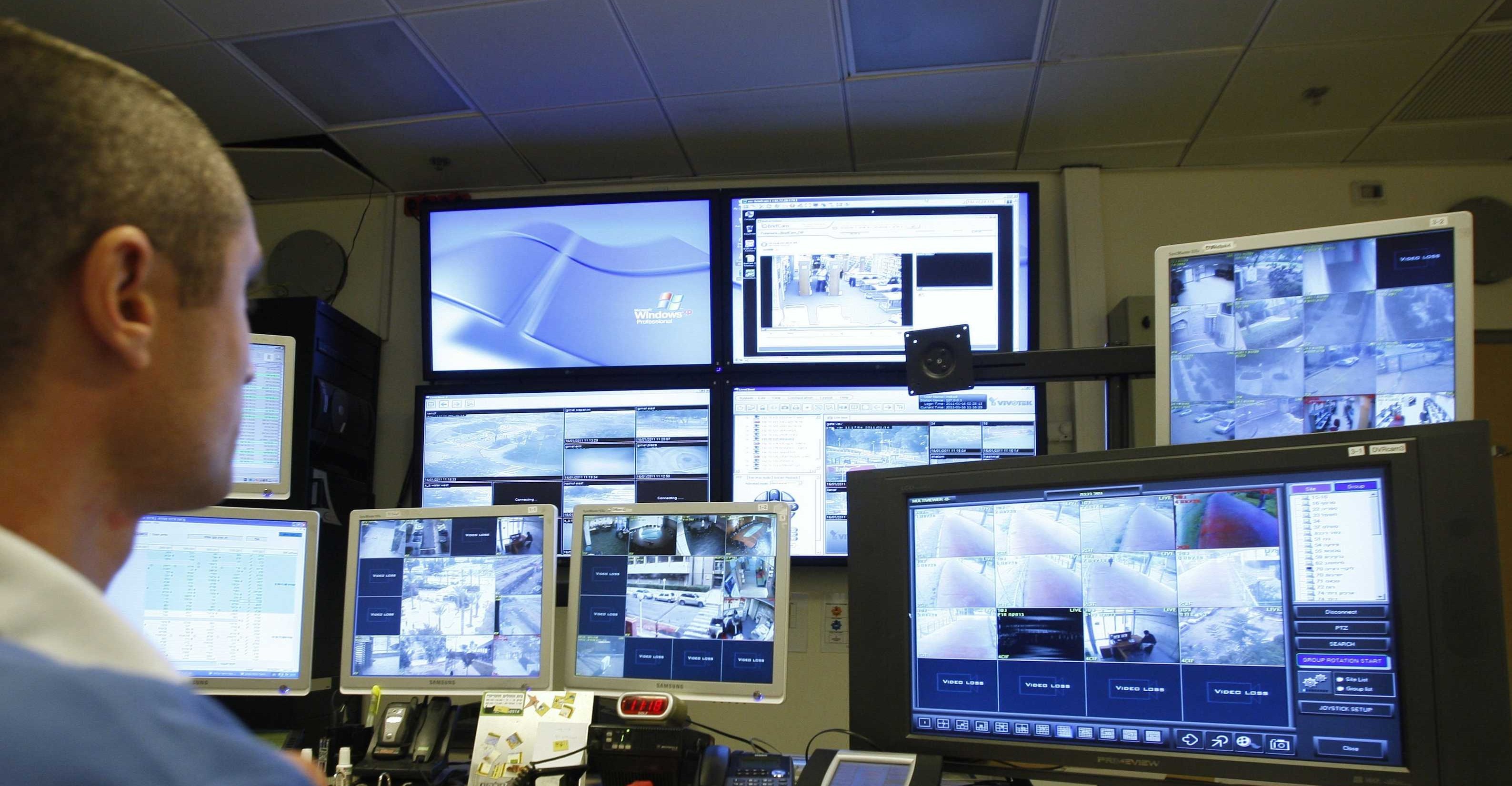 تقرير يكشف عن تجسس "إسرائيل" على هواتف نشطاء حقوقيين فلسطينيين