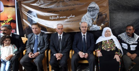 رئيس الوزراء يجدد تضامنه مع الأسرى المضربين عن الطعام