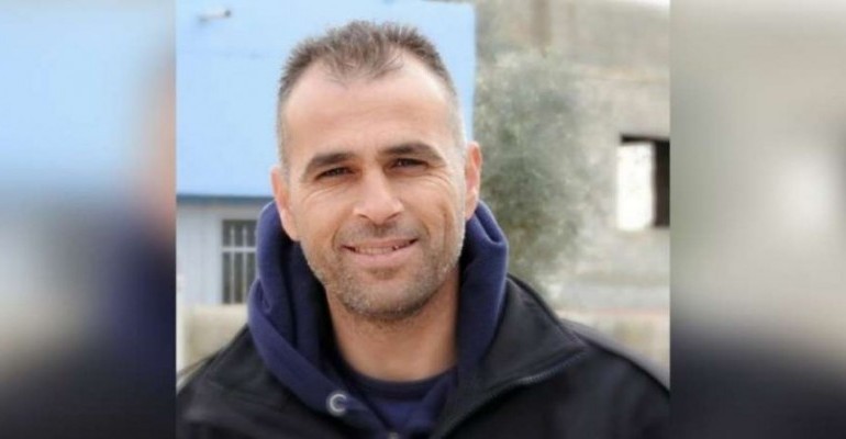 الأسير البرغوثي المضرب منذ 32 يومًا يتوقف عن شرب الماء