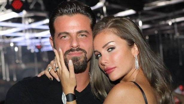 نيكول سابا تصدم متابعيها عن خيانة زوجها لها .. وهذه قصّة رسالة الغزل من فنانة على هاتفه!