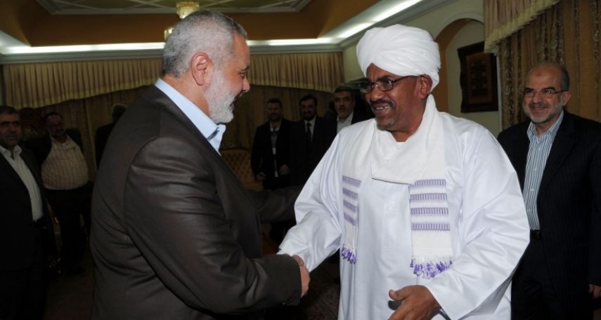 هنية يطلع الرئيس السوداني على تطورات المصالحة الوطنية