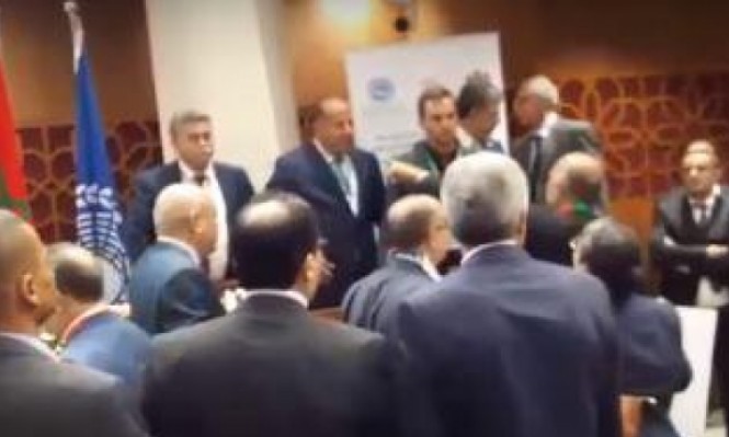 بالفيديو: نشطاء يطردون وفد إسرائيلي برئاسة "بيرتس" من البرلمان المغربي