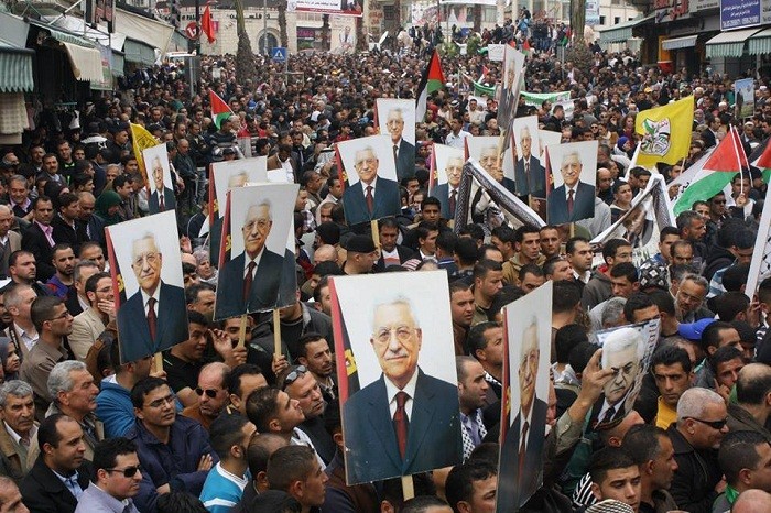 فصائل المنظمة في لبنان تؤكد وقوفها خلف الشرعية الفلسطينية 