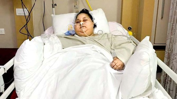 لا علاج للمصرية التي تزن نصف طن والسبب صادم