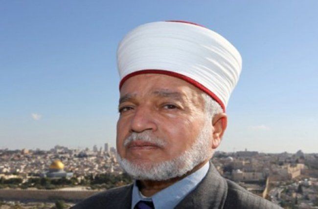 المفتي العام يحذر من تداول نسخة من القرآن الكريم لوجود خلل في طباعتها