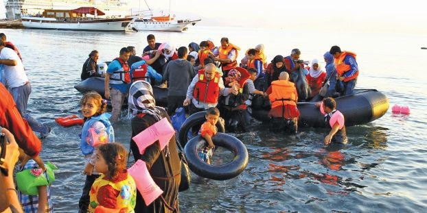 مصرع "16" شخصًا في غرق مركب مهاجرين قبالة اليونان
