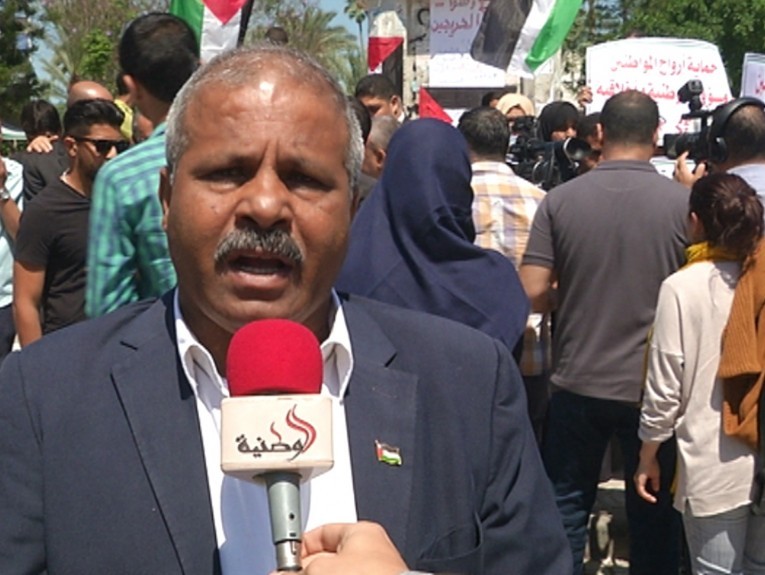 العوض: ربط الانتخابات بتشكيل حكومة وحدة ينافي حقوق المواطنين