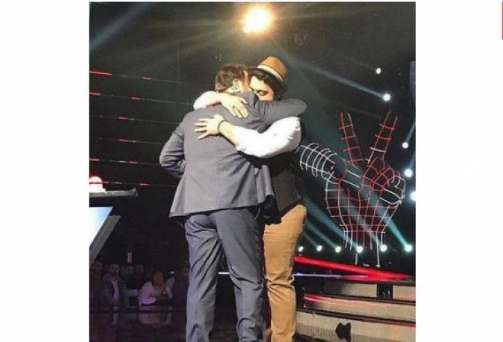 بالفيديو : هذا هو السر الذي كشفه عاصي الحلاني عن متسابق في فريقه..!