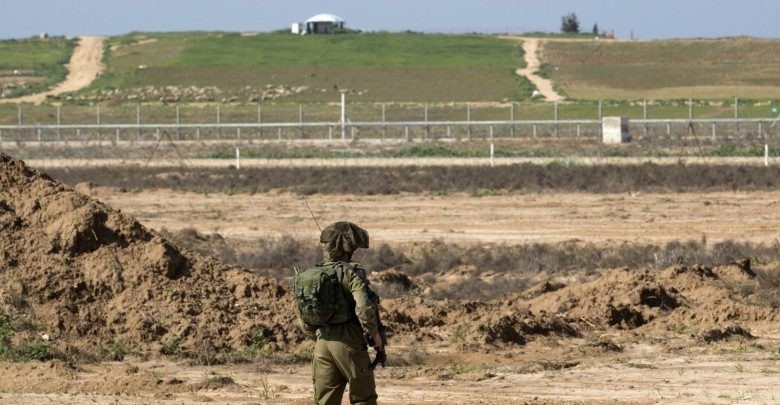 الاحتلال يكشف عن فقدان قطعة سلاح من موقع عسكري قرب غزة