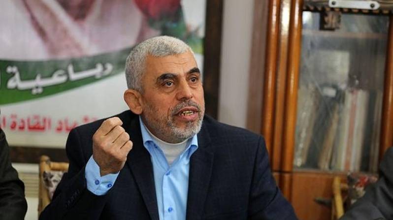 السنوار يدعو الرئيس عباس لزيارة غزة والأخير يرحب