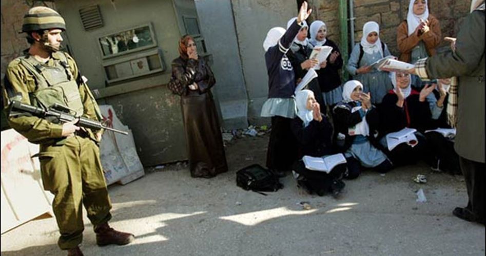 مستوطنون مسلحون يقتحمون مدرسة الساوية اللبن جنوب نابلس