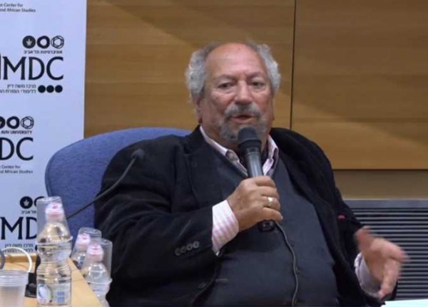 بالفيديو: طلاب فلسطينيون يقطعون كلمة لباحث مصري بجامعة "تل أبيب"