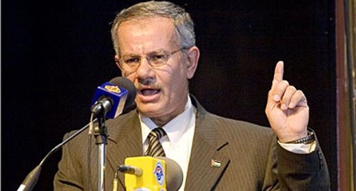عدوان: الأوضاع في معبر "إيرز" بعد تسليمه للوفاق أشبه بالفلتان الأمني 