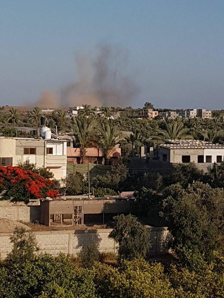 الاحتلال يجري تفجيرات مخطط لها شرق المحافظة الوسطى بعد السياج