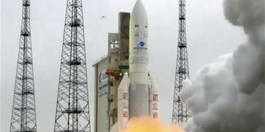 السعودية: تطلق أول قمر "للاتصالات الفضائية" تملكه بالكامل