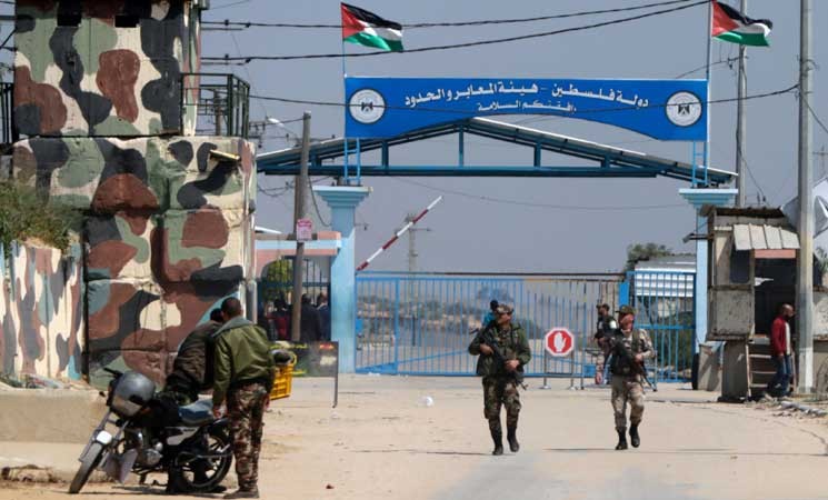 رئيس هيئة المتقاعدين العسكريين للسلطة يصل "غزة" قادماً من رام الله