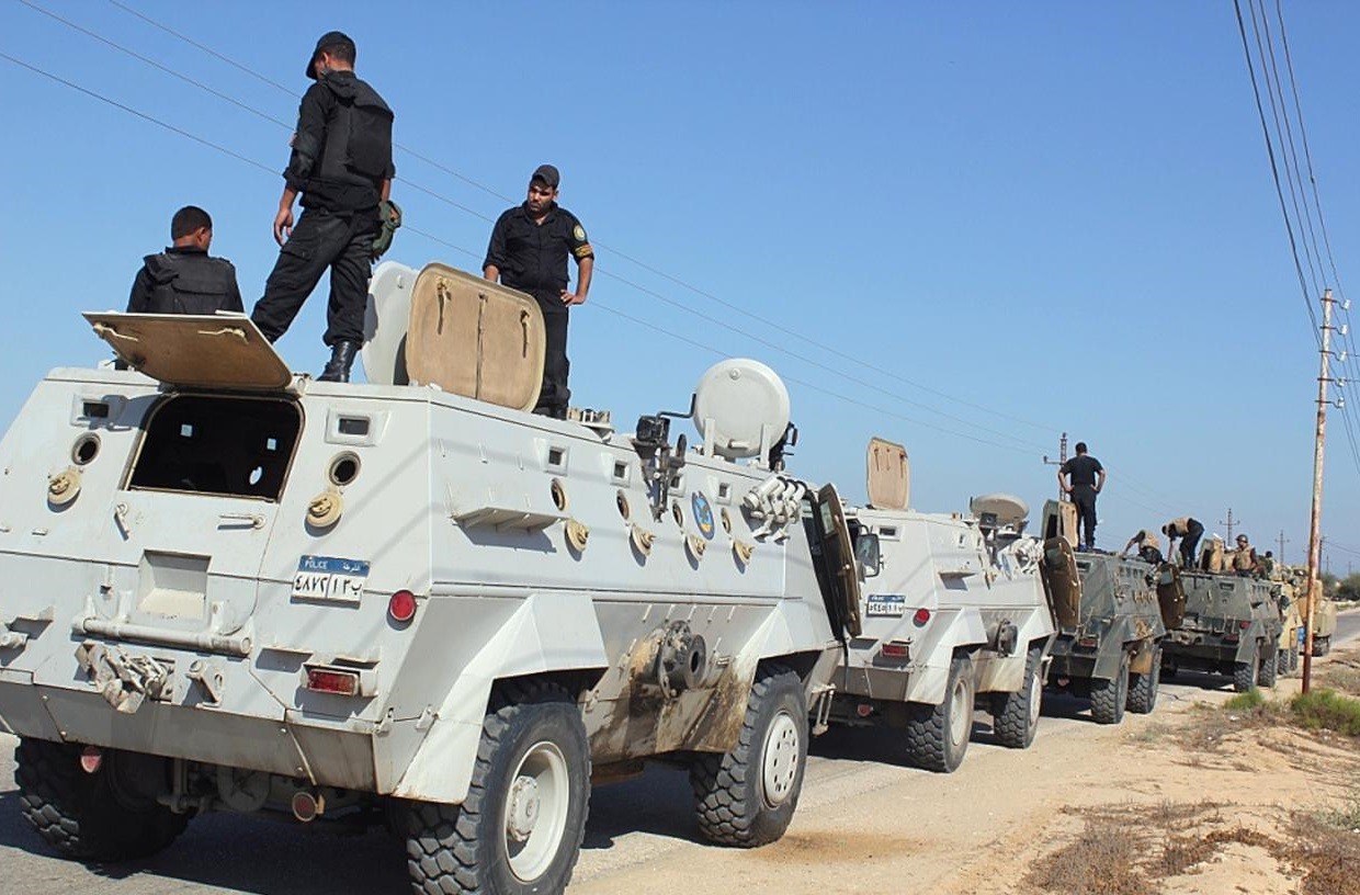 مقتل شرطيين وإصابة 10 آخرين جراء انفجار شمال سيناء