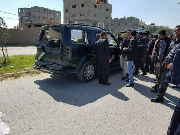بالفيديو والصور: استهداف موكب الحمد الله بعبوة ناسفة لحظة وصوله لغزة