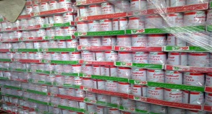 ضبط "3" أطنان رب بندورة تحمل علامة تجارية مزورة بالخليل