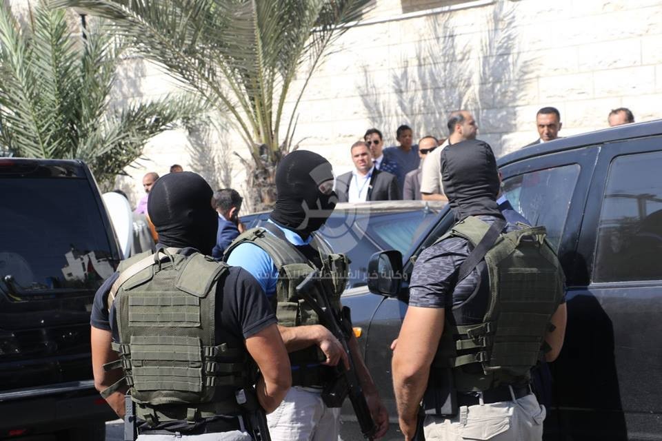 مبعوث الرئيس المصري يغادر غزة وسط أجواءٍ إيجابية بقرب إنهاء الانقسام جذرياً