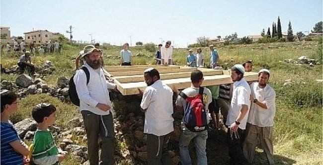 مستوطنون يقتحمون الموقع الأثري في سبسطية