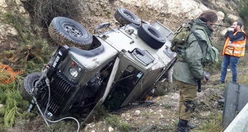 إصابة 4 إسرائيليين جراء انقلاب جيب عسكري قرب الحدود اللبنانية
