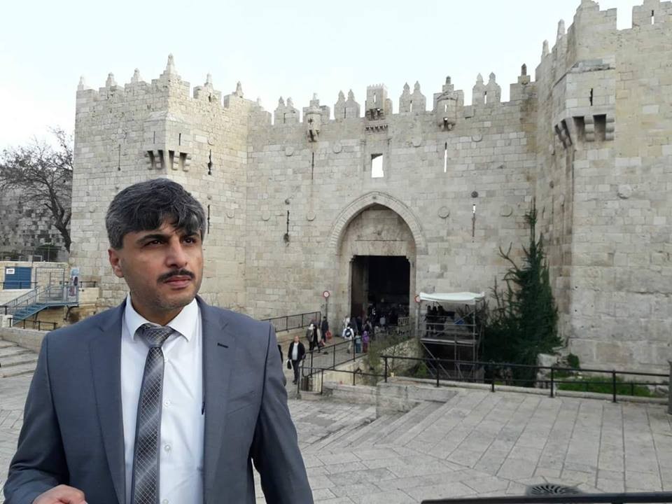 على خلفية دعمه لغزة