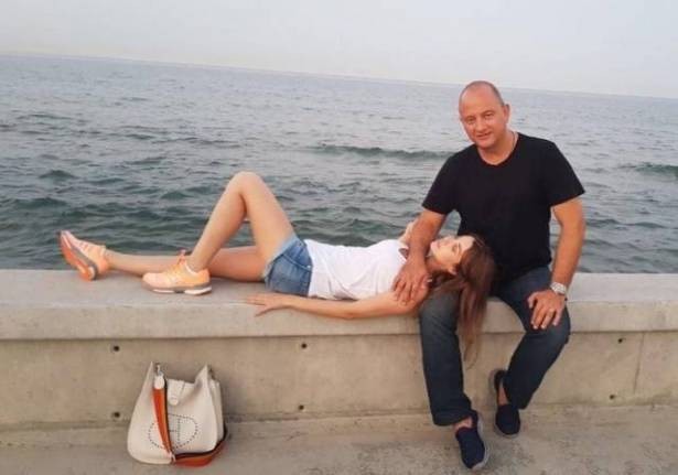 صور نانسي عجرم في حضن زوجها لا تزال الأولى... شاهدوها!