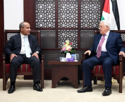 الرئيس عباس يدعو الأشقاء العرب للاستفادة من الاستثمار في فلسطين