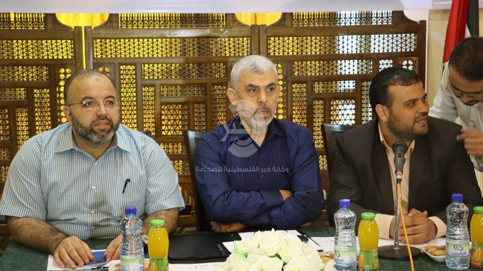 السنوار: المصالحة خيار استراتيجي لا رجعة فيه وسنكسر عنق من يريد تعطيلها 