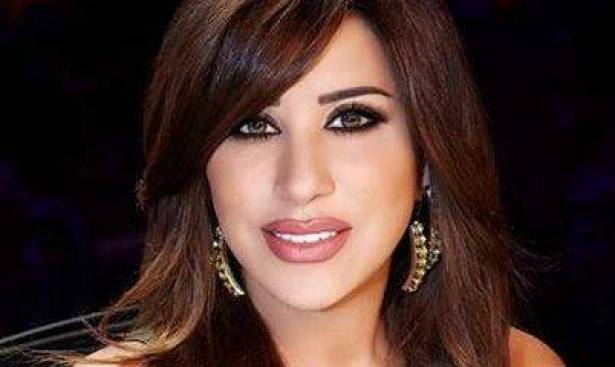 بالفيديو : لن تصدقوا رد فعل نجوى كرم على فعل المشترك السعودي... اذهل لجنة Arabs Got Talent