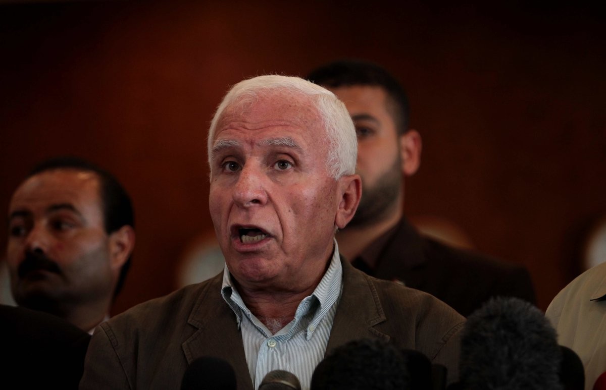 الأحمد: السلطة طلبت من إسرائيل إدخال سلاح لحكومة الوفاق في غزة