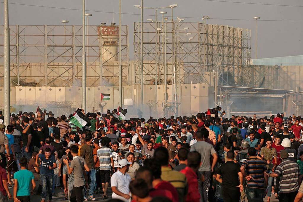صورة: طفل شهيد وإصابات جراء قمع تظاهرة سلمية شمال القطاع