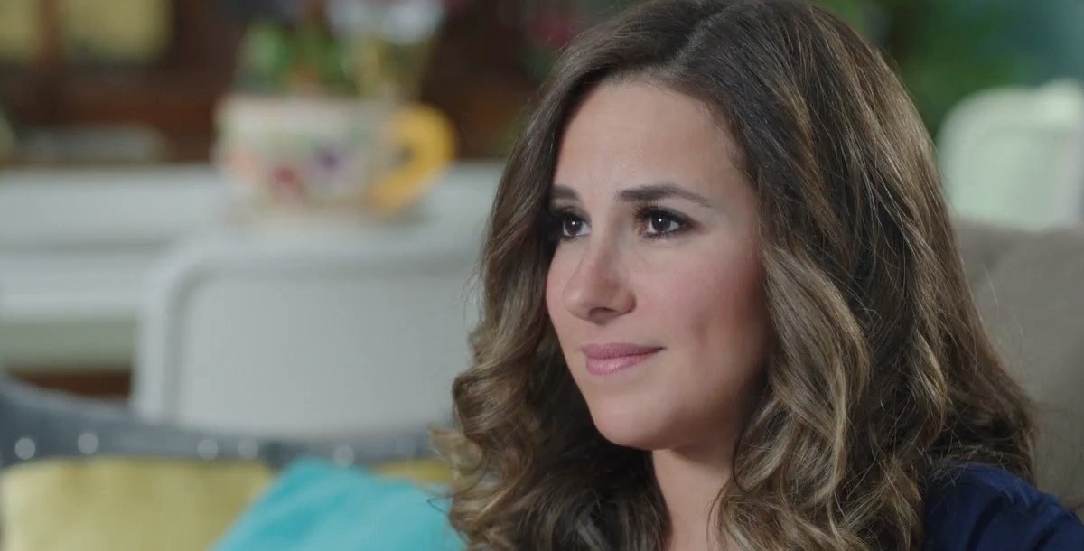 بالفيديو : معز مسعود.. هل تنطبق مواصفاته على فتى أحلام شيري عادل؟