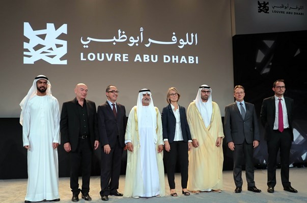 افتتاح متحف اللوفر في أبو ظبي بعد 10 سنوات من انطلاق المشروع