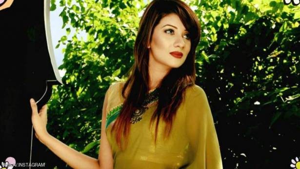 عارضة أزياء تنهي حياتها شنقًا عبر مكالمة فيديو!