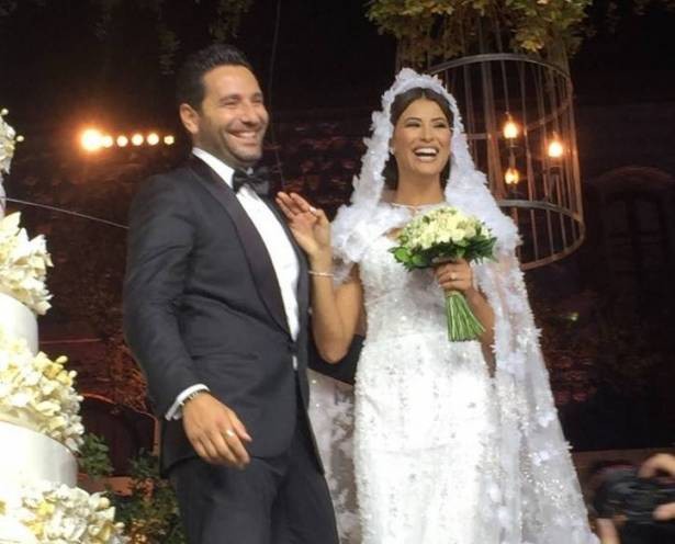 الفيديو الأول لوسام وزوجته.. وكلمة من القلب