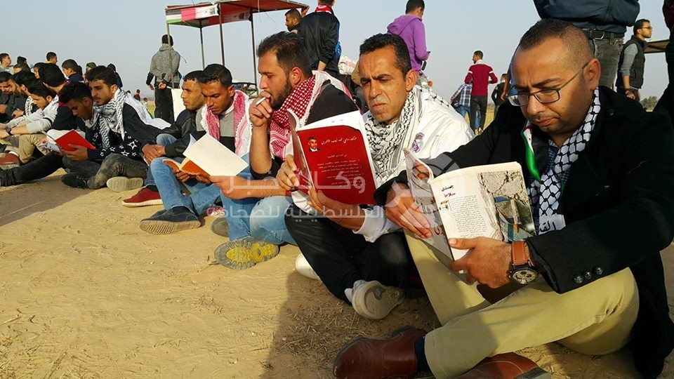 بالصور: سلسلة قراء في مخيم العودة على حدود "رفح" الشرقية