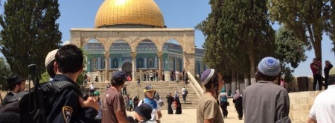 مستوطنون يستأنفون اقتحامهم لباحات المسجد الأقصى